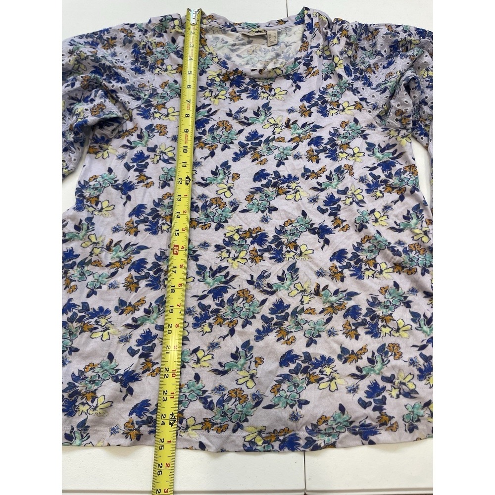 LOGO Lori Goldstein‎ Top Women's XS Purple Floral Eyelet Sleeve Flowy Blouse - Picture 6 of 9